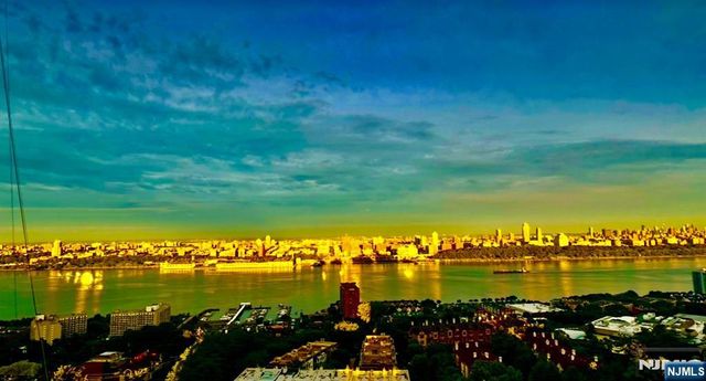 900 Palisade Avenue 20A, Fort Lee, NJ 07024