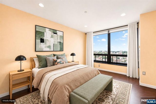900 Palisade Avenue 20A, Fort Lee, NJ 07024