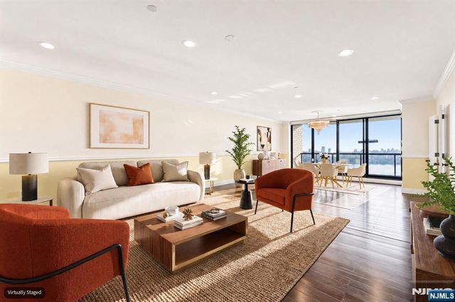 900 Palisade Avenue 20A, Fort Lee, NJ 07024