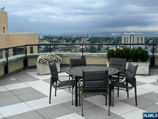 900 Palisade Avenue 20A, Fort Lee, NJ 07024
