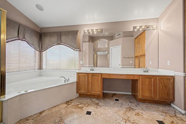 6772 W Sonnet Drive, Glendale, AZ 85308