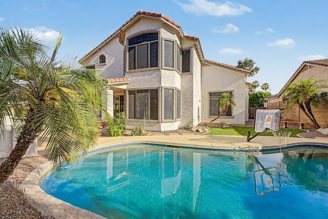 6772 W Sonnet Drive, Glendale, AZ 85308