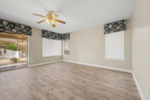 6772 W Sonnet Drive, Glendale, AZ 85308