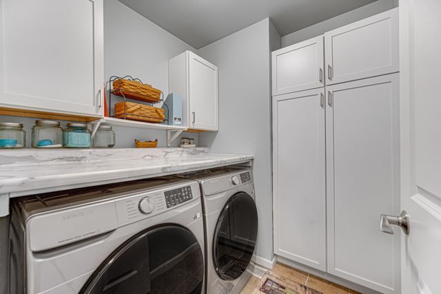 1806 Washington Street, Valparaiso, IN 46383