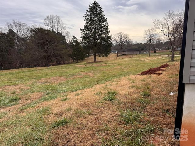 222 River Hill Road, Statesville, NC 28625