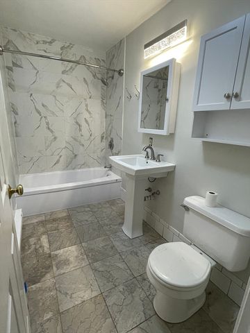 81 E Brookline St 1, Boston, MA 02446