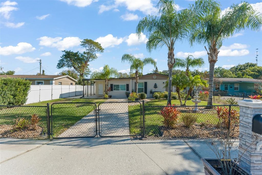 Image 2 of property listing at 7727 PERUGIA AVENUE, Orlando, FL 32819