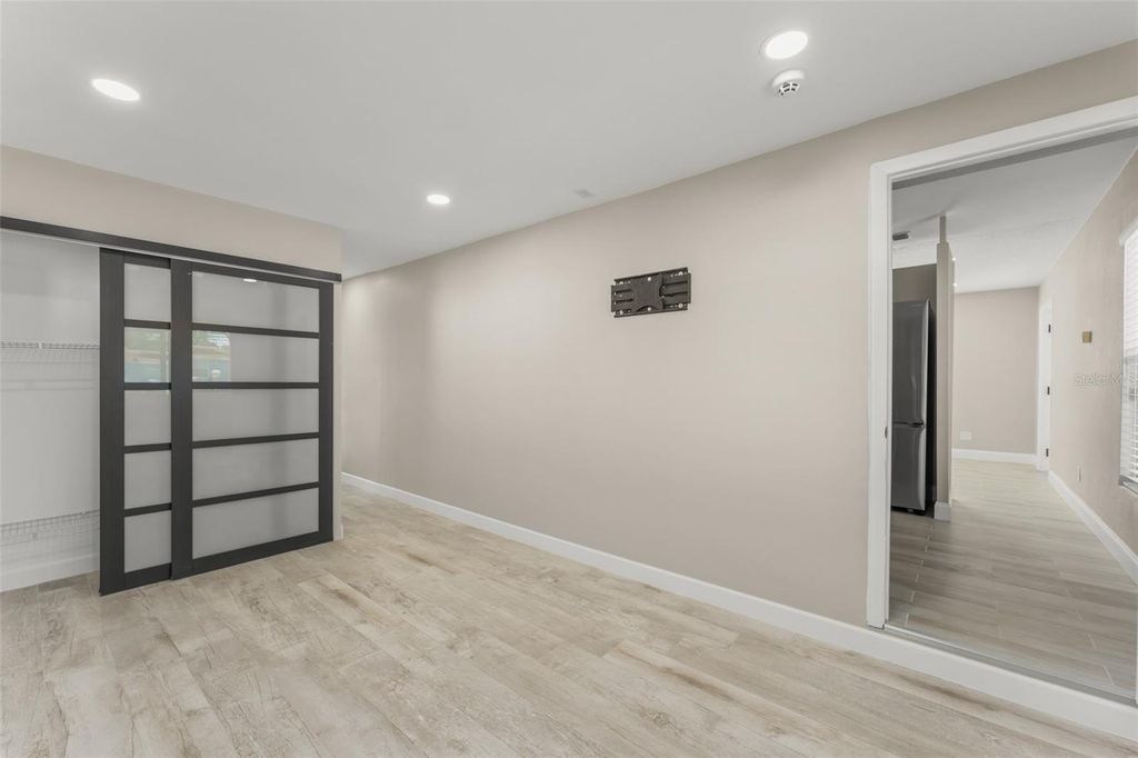 Image 12 of property listing at 7727 PERUGIA AVENUE, Orlando, FL 32819