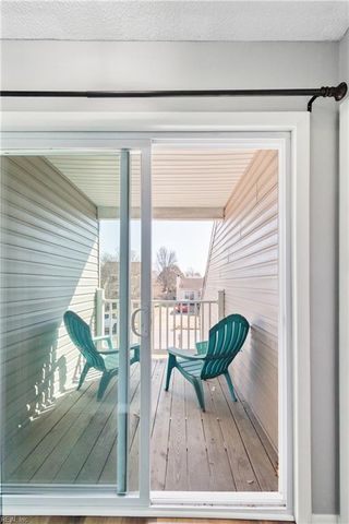 1721 Joplin LN, Virginia Beach, VA 23464