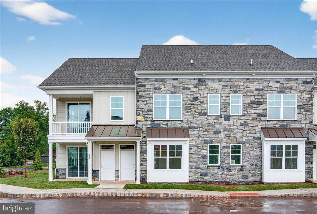403 ISABELLE CT #201, HARLEYSVILLE, PA 19438 — photo 2