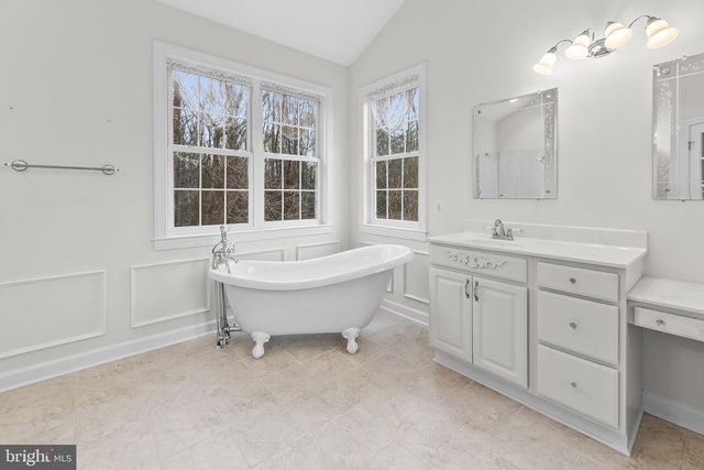 9290 GUNSTON RD, Welcome, MD 20693