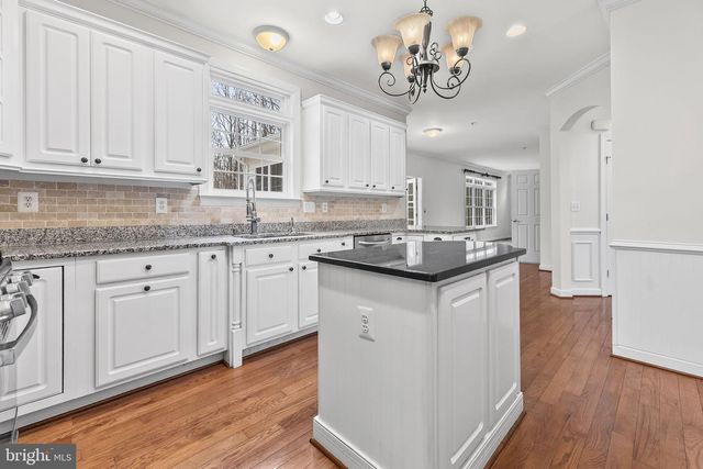 9290 GUNSTON RD, Welcome, MD 20693