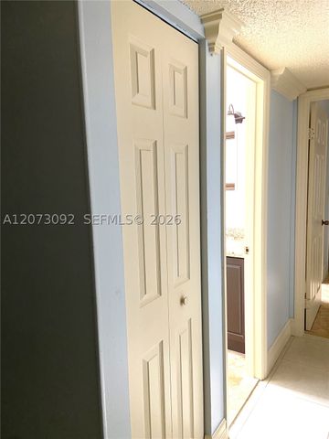 7020 Nova Dr 209D, Davie, FL 33317