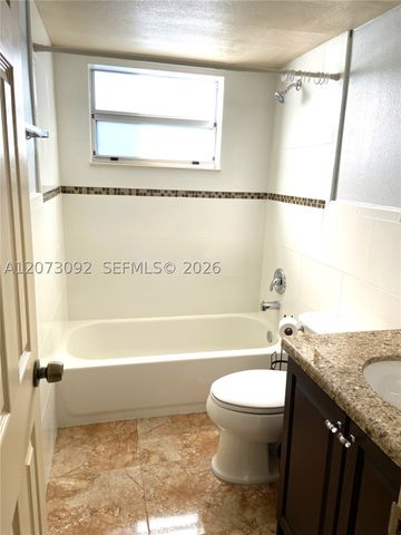 7020 Nova Dr 209D, Davie, FL 33317