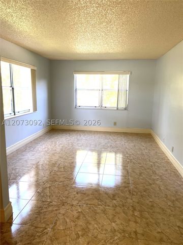 7020 Nova Dr 209D, Davie, FL 33317