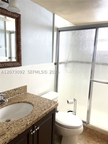 7020 Nova Dr 209D, Davie, FL 33317