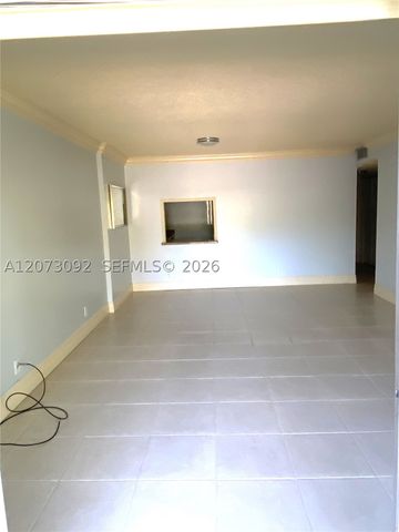 7020 Nova Dr 209D, Davie, FL 33317