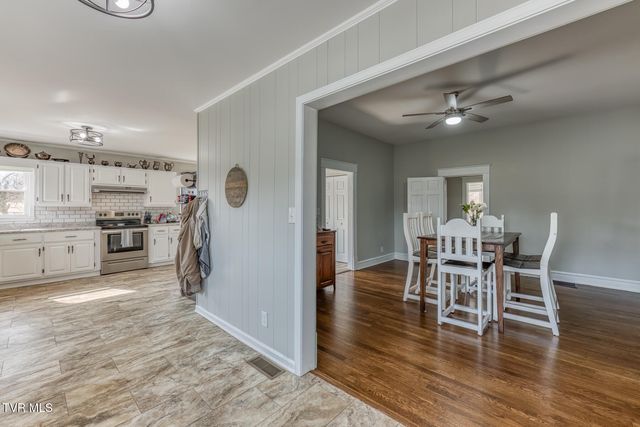 1036 Tennessee 91, Elizabethton, TN 37643