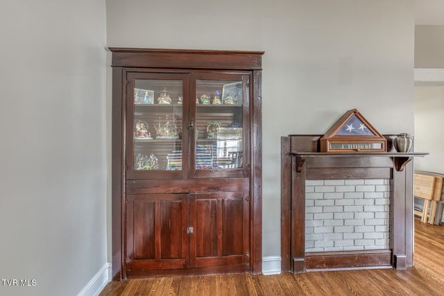 1036 Tennessee 91, Elizabethton, TN 37643