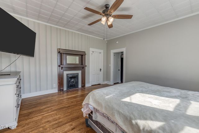 1036 Tennessee 91, Elizabethton, TN 37643