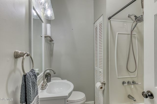 1036 Tennessee 91, Elizabethton, TN 37643