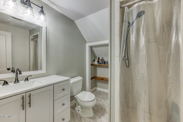 1036 Tennessee 91, Elizabethton, TN 37643