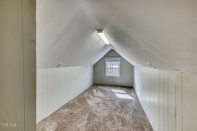 1036 Tennessee 91, Elizabethton, TN 37643