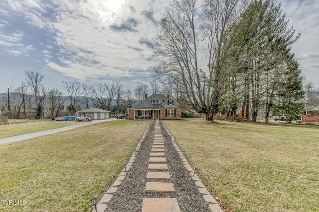 1036 Tennessee 91, Elizabethton, TN 37643