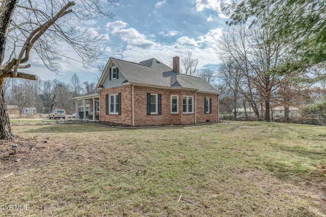 1036 Tennessee 91, Elizabethton, TN 37643