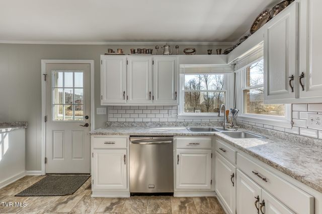 1036 Tennessee 91, Elizabethton, TN 37643