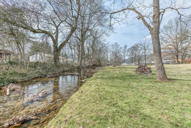 1036 Tennessee 91, Elizabethton, TN 37643