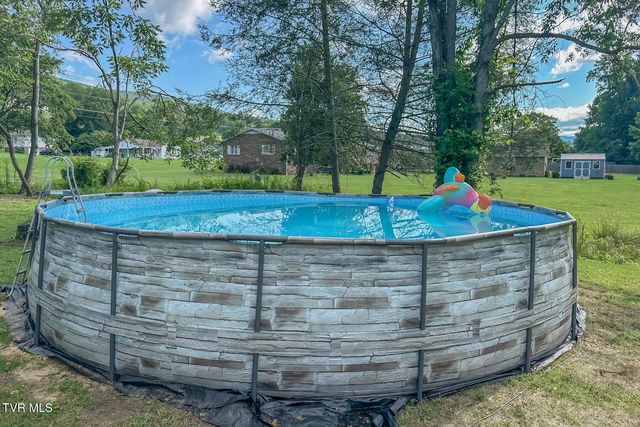 1036 Tennessee 91, Elizabethton, TN 37643