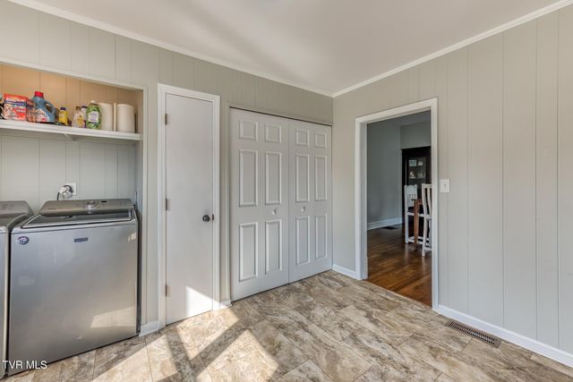 1036 Tennessee 91, Elizabethton, TN 37643