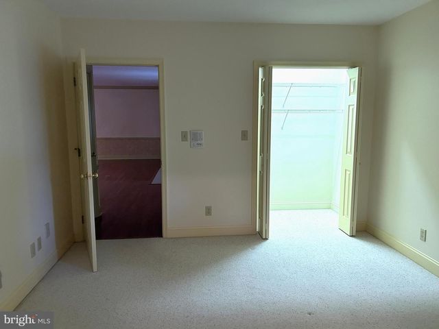 49 HILLSIDE RD, Hanover, PA 17331