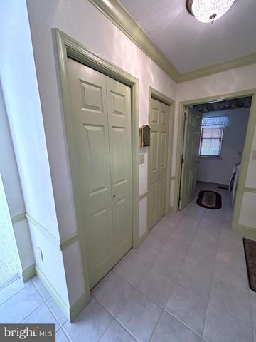 49 HILLSIDE RD, Hanover, PA 17331