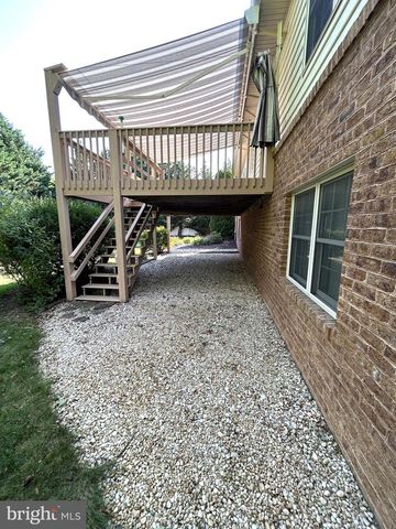 49 HILLSIDE RD, Hanover, PA 17331
