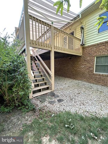 49 HILLSIDE RD, Hanover, PA 17331