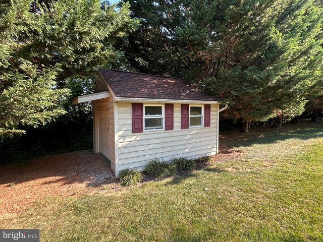 49 HILLSIDE RD, Hanover, PA 17331