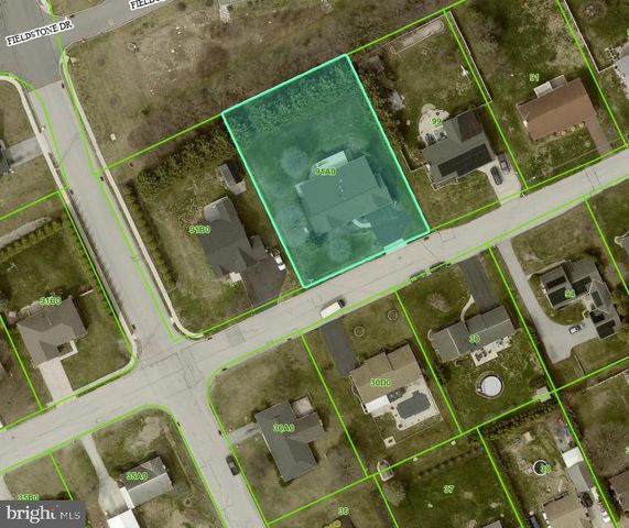 49 HILLSIDE RD, Hanover, PA 17331