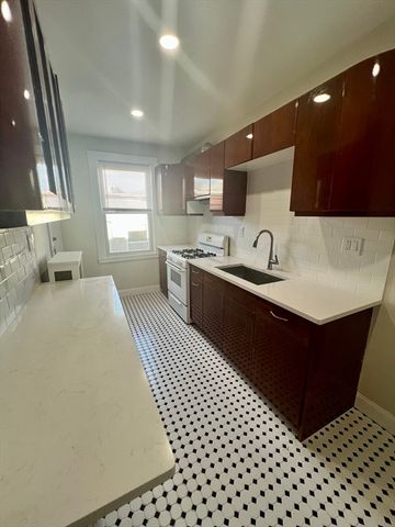 26 Chiswick Rd 13, Boston, MA 02135