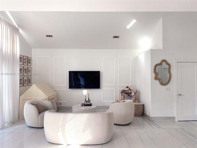 3340 SW 50th Street, Hollywood, FL 33312