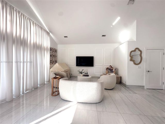 3340 SW 50th Street, Hollywood, FL 33312