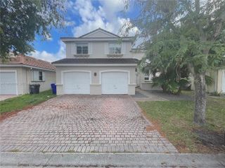 3340 SW 50th Street, Hollywood, FL 33312