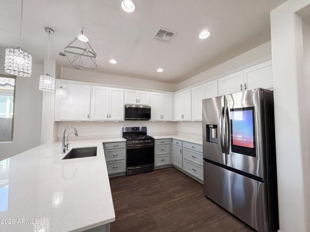 1224 E GLASS Lane, Phoenix, AZ 85042