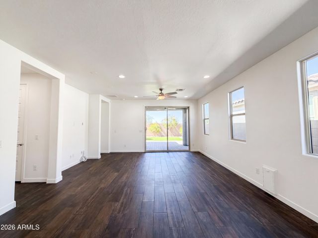 1224 E GLASS Lane, Phoenix, AZ 85042