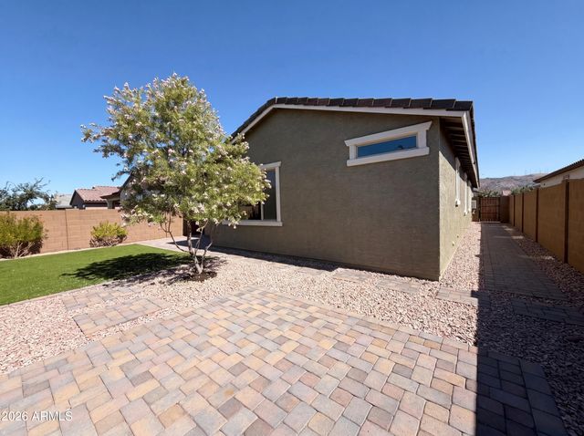 1224 E GLASS Lane, Phoenix, AZ 85042