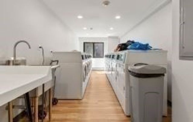 135 Pleasant St 201, Brookline, MA 02446