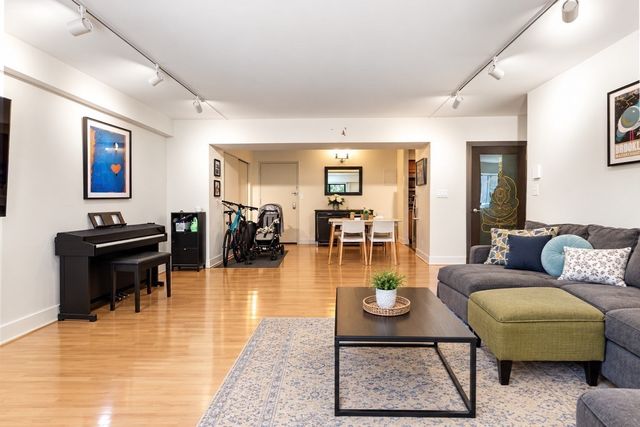135 Pleasant St 201, Brookline, MA 02446