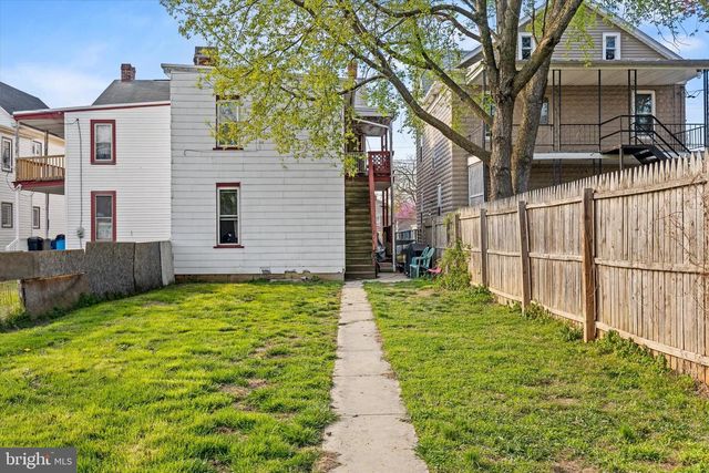30 W MIDDLE ST, Hanover, PA 17331