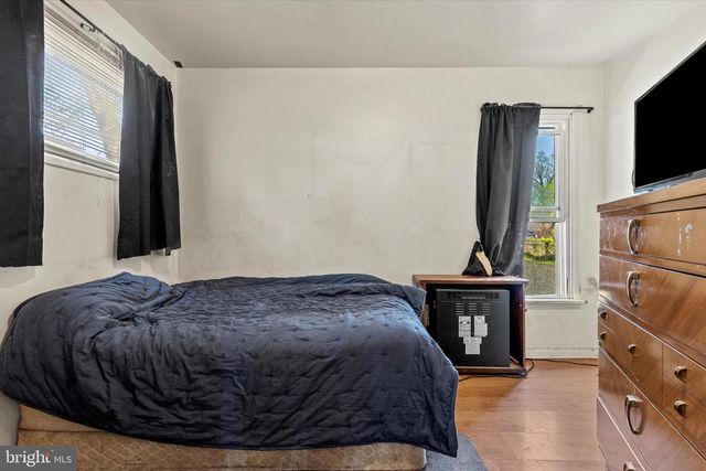 30 W MIDDLE ST, Hanover, PA 17331